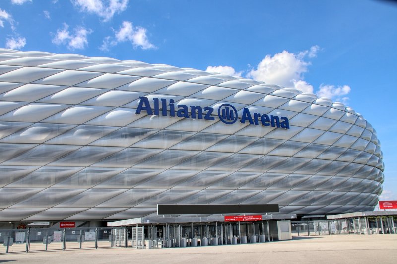 Die Allianz Arena von außen